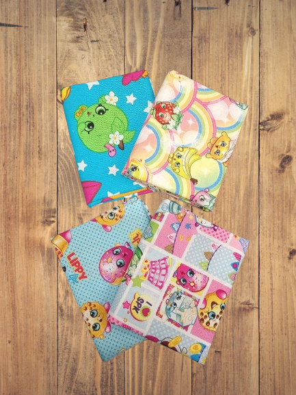 4 Fat Quarters - Assorted Shopkins Fat Quarter Bundle