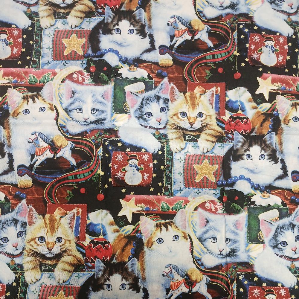 Cats Kittens Seasonal Cotton - 1/2 Yard Precut