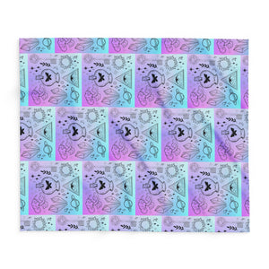 Cosmic Dream Fleece Blanket - Celestial Patterns for Comfort and Style