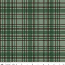 Load image into Gallery viewer, Handmade Placemat Or Table Runner Let&#39;s Get Lost in the Woods Plaid Green
