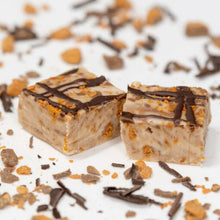 Load image into Gallery viewer, Valley Fudge &amp; Candy-Vanilla Fudge with Butterfinger Pieces (1/2 lb Package)
